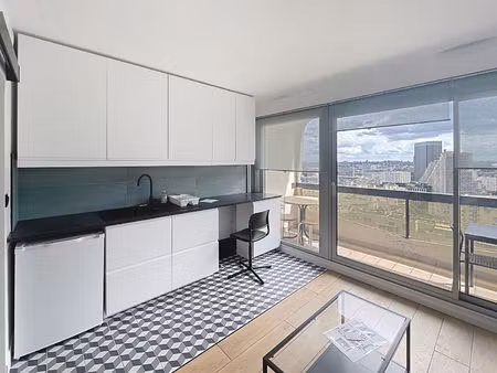 studio meublé courbevoie -la defense 17.24 m²