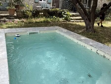 propriété 6 pièces 130 m²