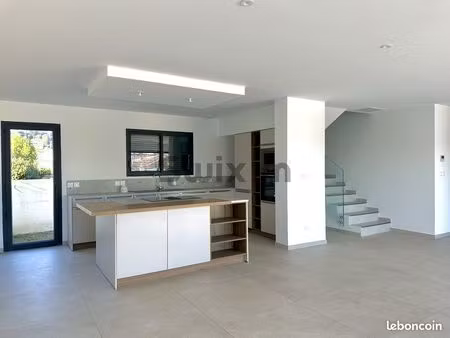 villa 5 pièces 154 m²