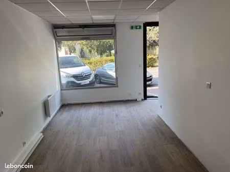 local commercial