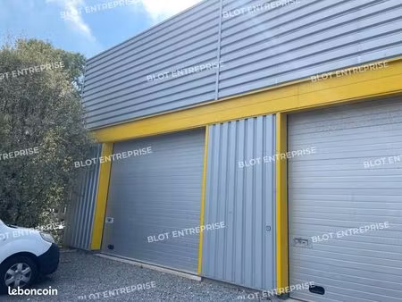 local d'activité 60 m²