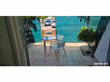 studio cabine en rez-de-jardin  la grande-motte