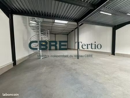 local d'activite 390 m² joue-les-tours
