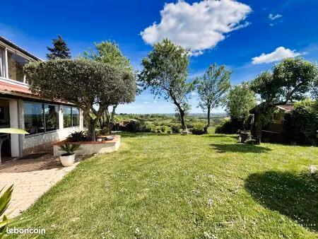maison 6 pièces 137 m²