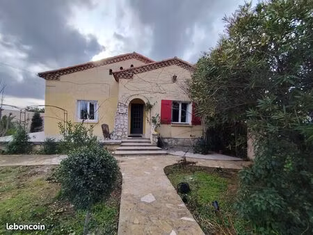 maison paulhan 180m2 piscine 385 000 euros