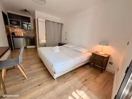 studio meublé 18 m² – frontignan centre – charges comprises