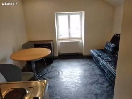 studio meublé dole proche gare parking privé