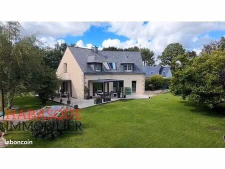propriété 8 pièces 175 m²