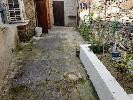 maison de village avec garage et terrasse