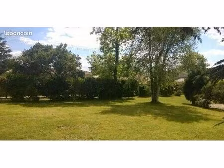 terrain 729 m² montussan