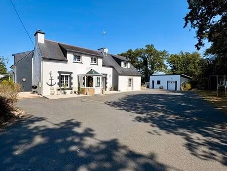 maison 5 chambres 3.4 hectares 2 box chevaux