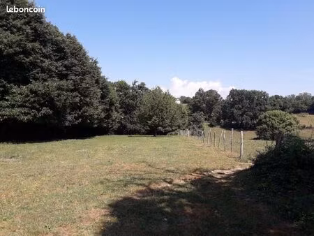 terrain de loisirs 3200m2 à corbelin (38630)