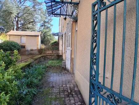 appartement 3 pièces 84 m²