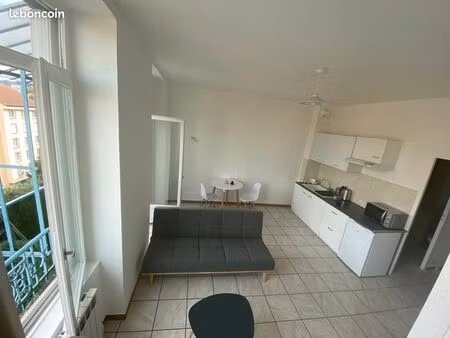 t2 35m2 terrasse loué meublé ou vide si besoin