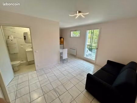 appartement 23m2 meublé avec balcon et parking