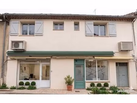 immeuble à fort potentiel – 140 m² en rdc + grand garage – habitation ou activité professi