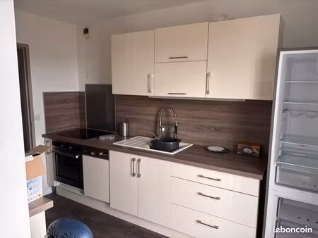 appartement t2 dernier étage cauderan centre