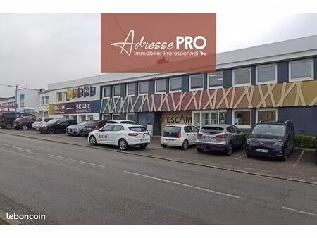 local commercial 650 m²