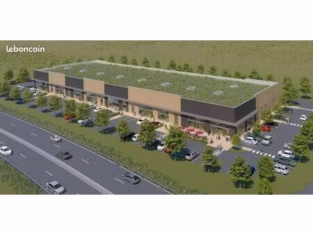 local commercial 1500 m² persan