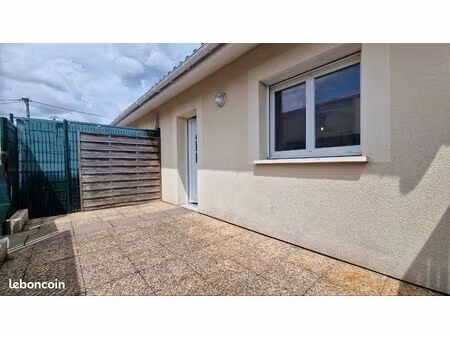 maison de ville t2 46 m2 avec terrasse et parking pessac cazalet