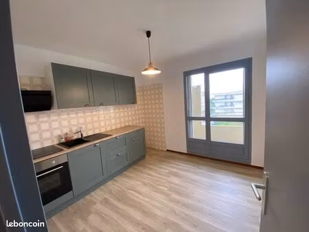 appartement t2 avec grand balcon