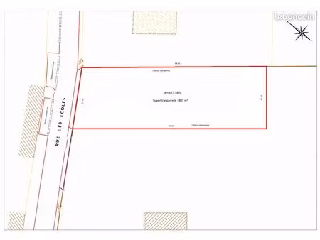 terrain à bâtir - 803 m²