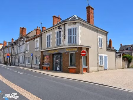 immeuble 6 pièces 125 m²
