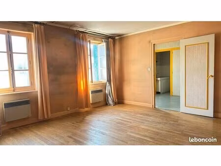 appartement 3 pièces 81 m²