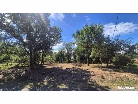 terrain 1700 m² layrac