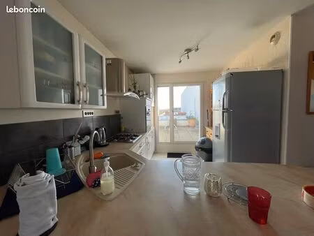 appartement duplex lumineux et grande terrasse