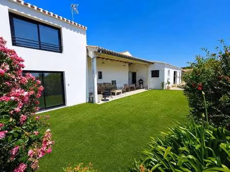vente maison bord de mer à noirmoutier-en-l'île (85330) : à vendre bord de mer / 123m² noi