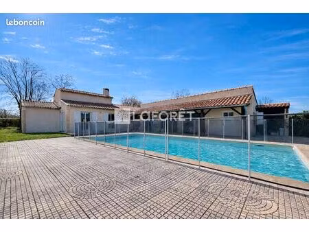 villa 5 pièces 170 m²