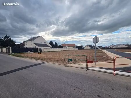 terrains viabilisés à vendre  saint-hilaire-saint-mesmin  de 466 à 516 m²