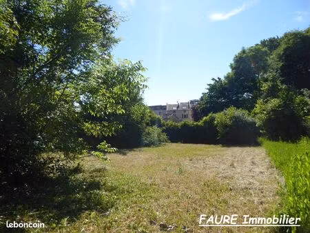 terrain 361 m² trept