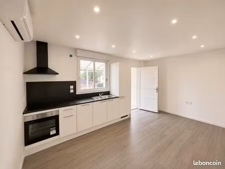 appartement 3 pièces 42 m2 + parking et terrasse