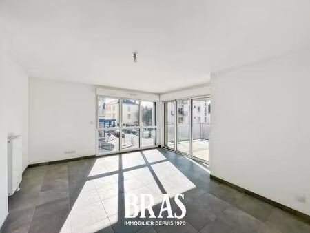 location appartement 3 pièces à saint-nazaire (44600) : à louer 3 pièces / 66m² saint-naza