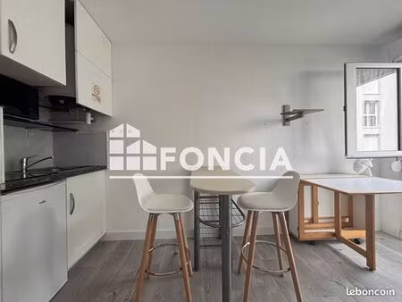 studio 1 pièce 16 m²