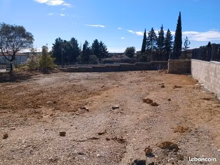 terrain 521 m² saint gely du fesc