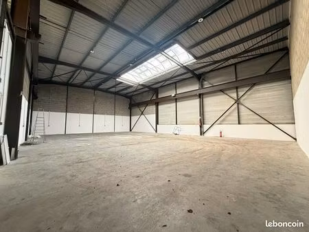 local d'activite 356 m² le thillay