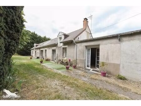 longère 4 pièces 148 m²