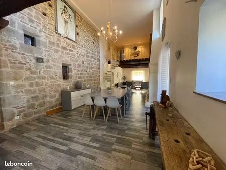 maison en pierre