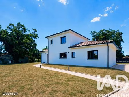 villa 5 pièces 120 m²