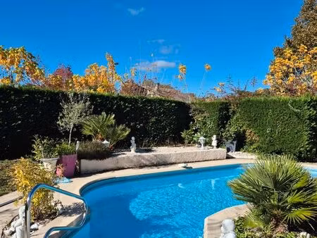 maison piscine chauffee+appartement indépendant