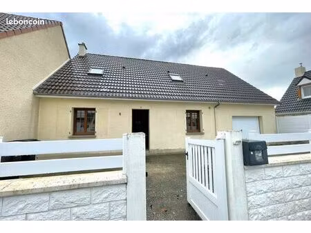 cherbourg en cotentin: maison 3 ch dont 1 rdc  grand garage. dans impasse