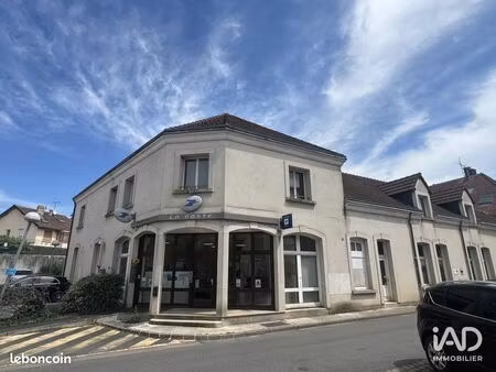 immeuble 5 pièces 745 m²