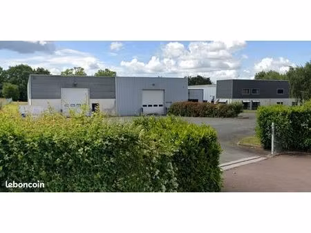 entrepôt industriel / local d'activité - 1500 m²