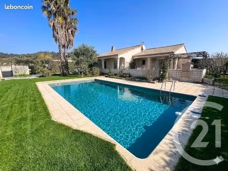 villa 7 pièces 125 m²