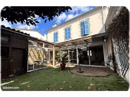 maison d'architecte de ville très bon état