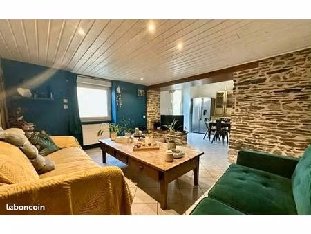 maison 5 pièces. 3 chambres