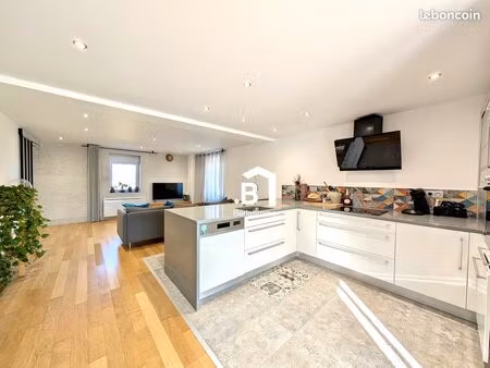 maison de village 3 pièces 93 m²